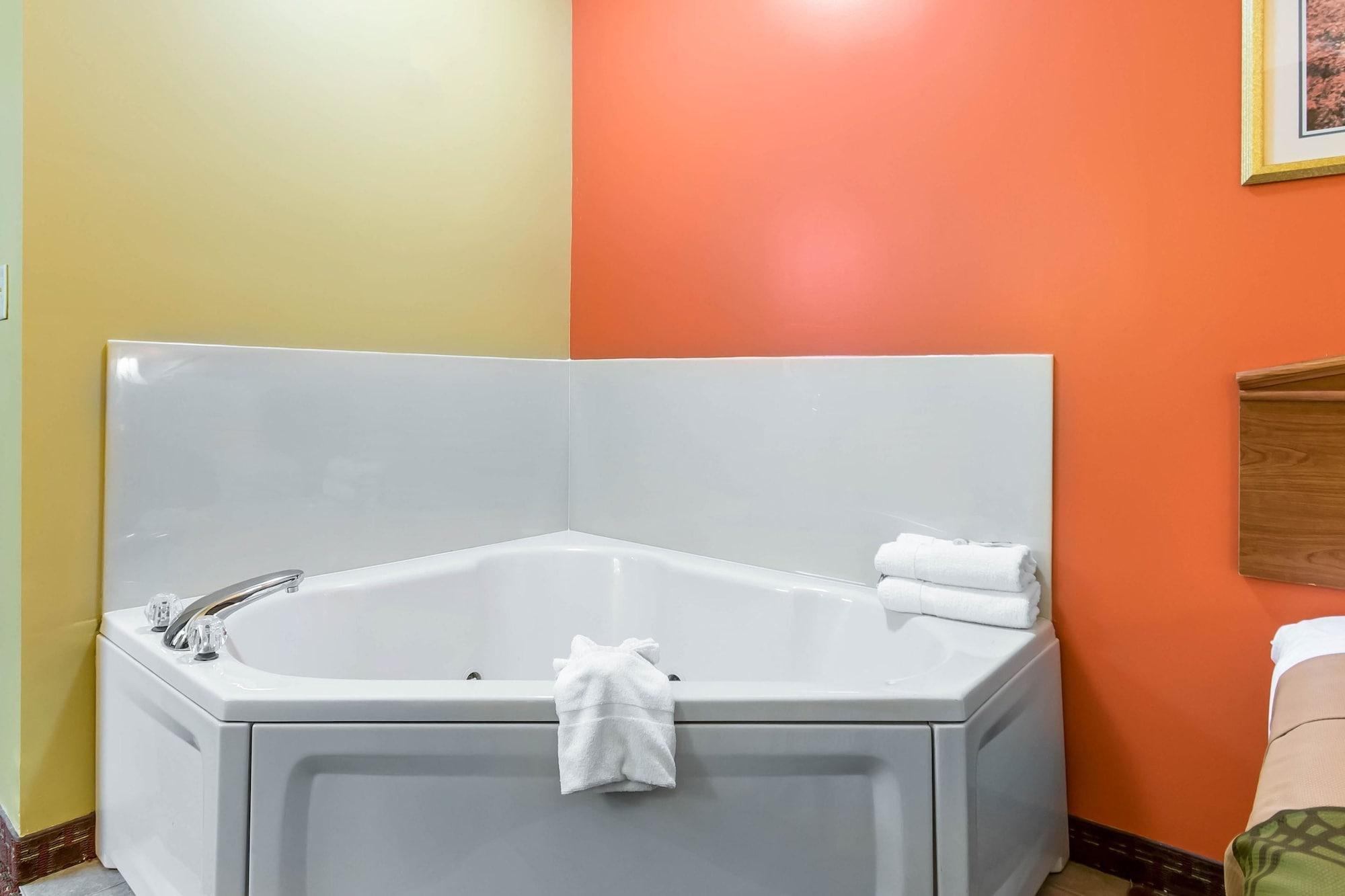 Econo Lodge Louisville Airport Экстерьер фото