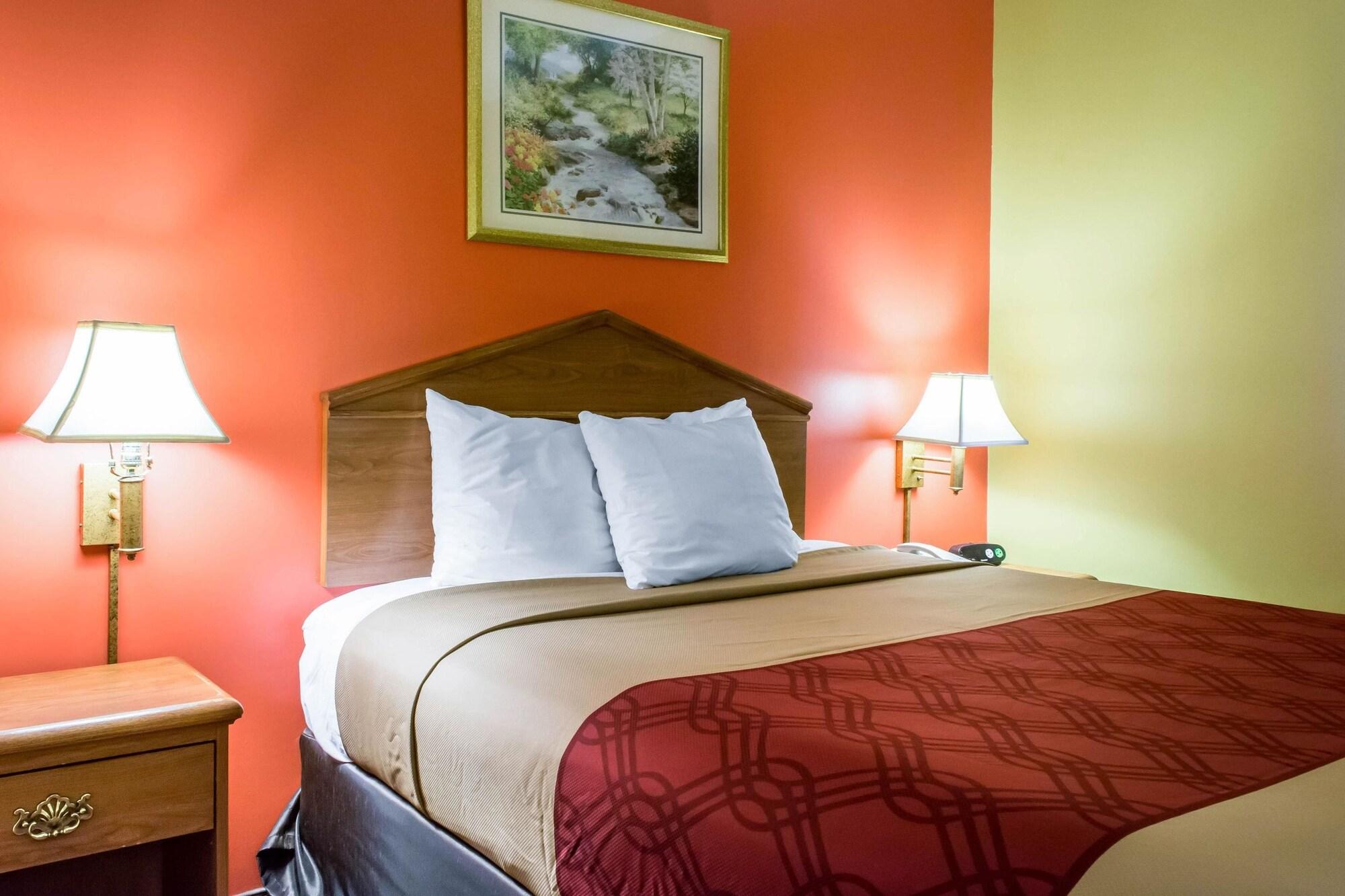 Econo Lodge Louisville Airport Экстерьер фото