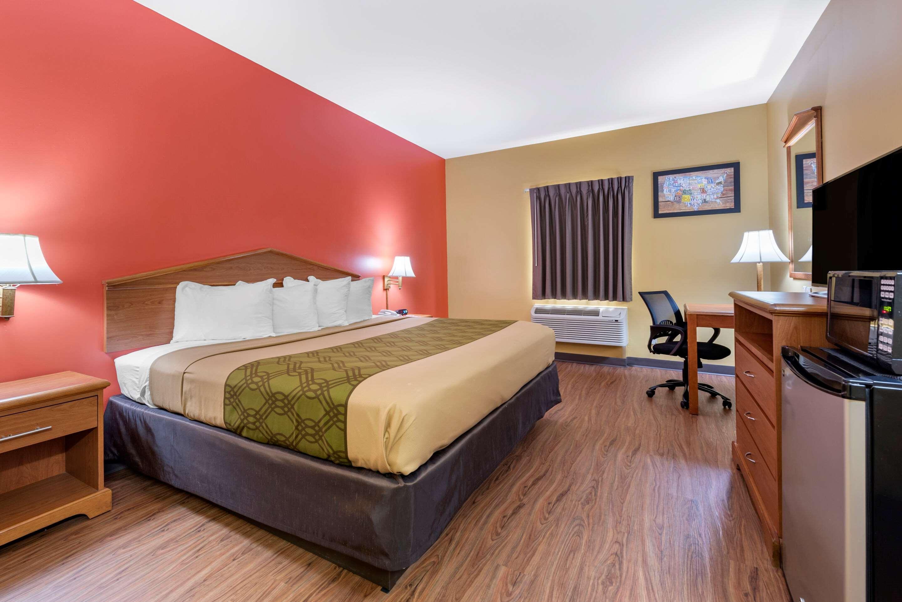 Econo Lodge Louisville Airport Экстерьер фото