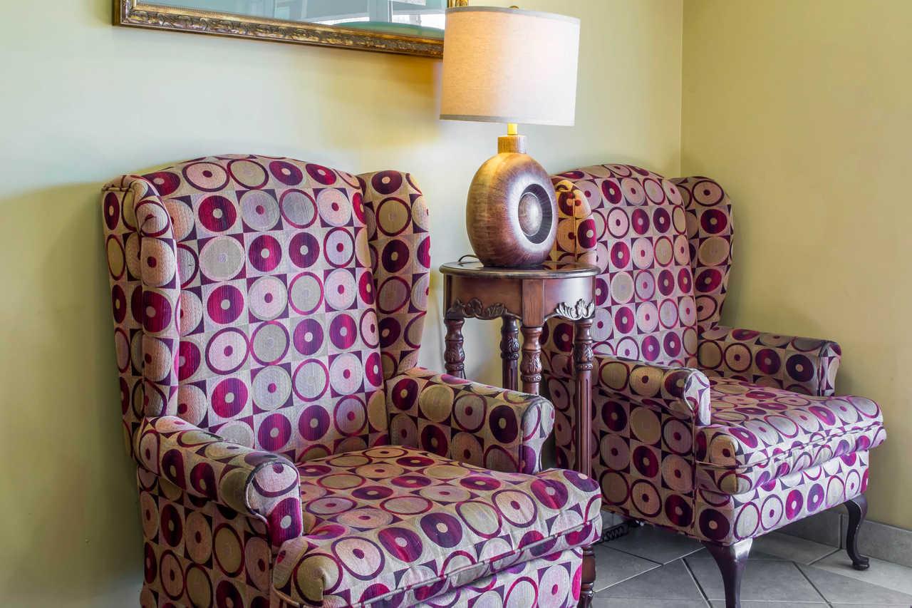 Econo Lodge Louisville Airport Экстерьер фото